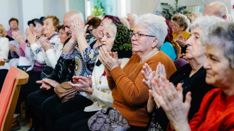 Karácsonyi előadás a nyugdíjasok nappali központjában