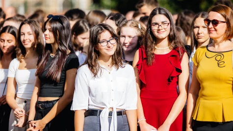 Becsengettek! Elkezdődött az új tanév